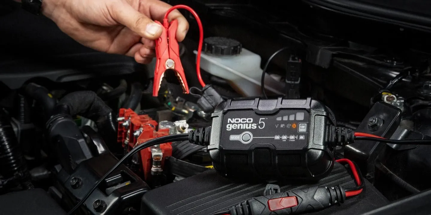 GENIUS5 BATTERY CHARGER 5 AMP